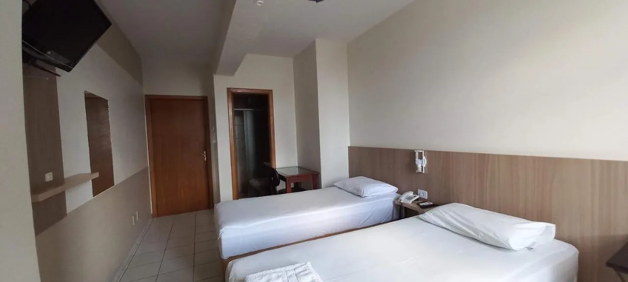 Hotel Romanville Chapeco 2*,