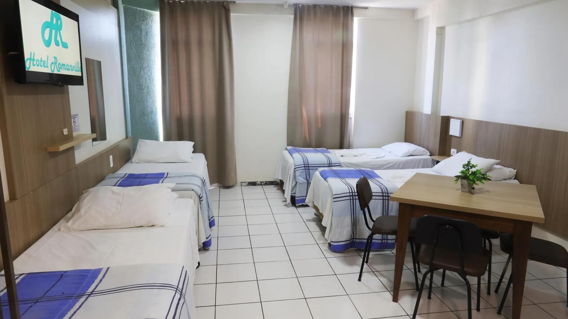 Hotel Romanville Chapeco