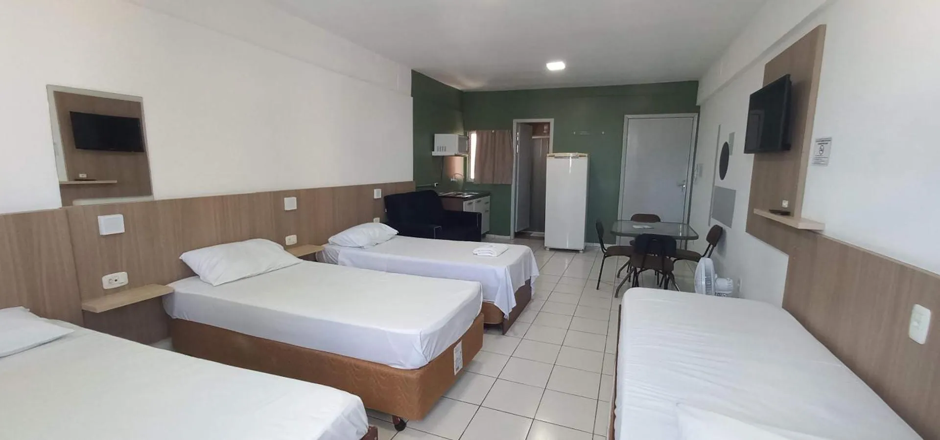Hotel Romanville Chapecó 2*,  Brasil